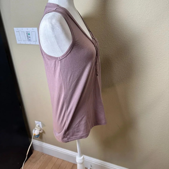 NWT Emery Rose Boutique Button Placard Blush Tank Top - size small - Picture 6 of 9
